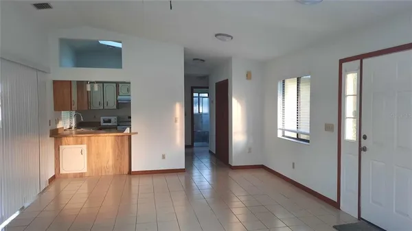 $1,600 | 62 Burbank Drive, Palm Coast, FL 32137