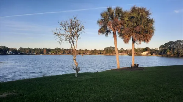 $1,600 | 62 Burbank Drive, Palm Coast, FL 32137