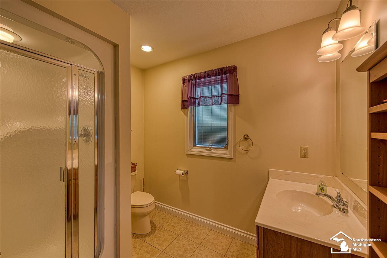 2870 Vivian Road Monroe, MI 48162 - Photo 31 of 33