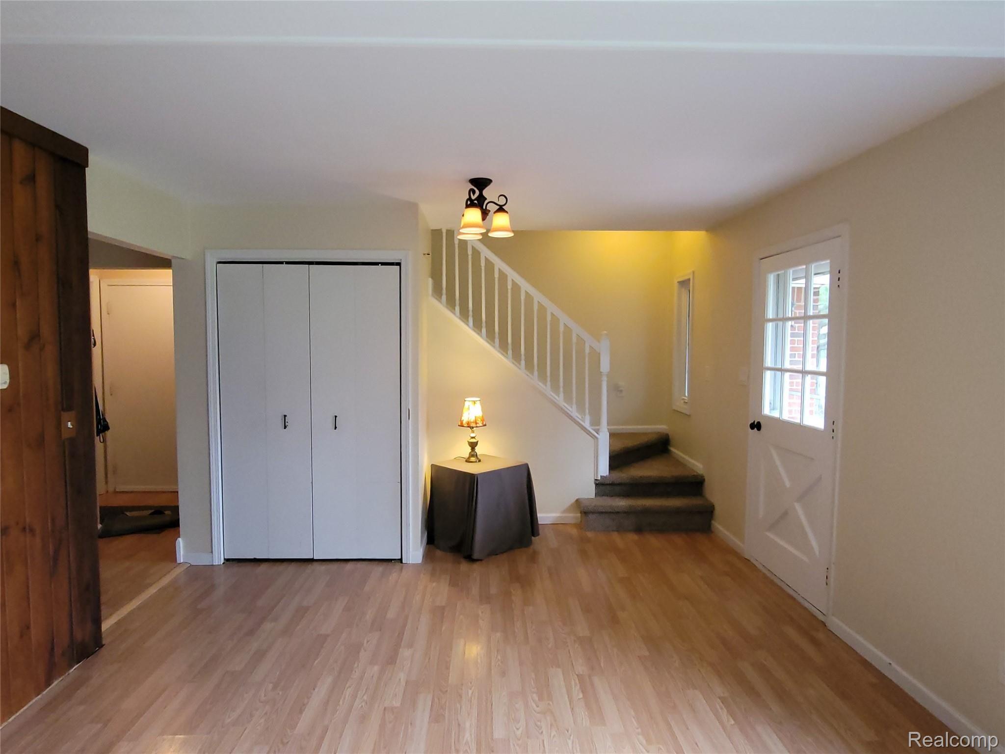 636 Argentine Road Howell, MI 48843 - Photo 17 of 38 20220508_191454.jpg