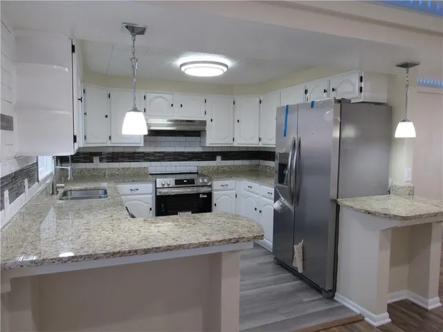 $285,000 | 2404 Albert Lee Avenue, Sedalia, MO 65301