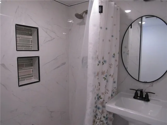 $285,000 | 2404 Albert Lee Avenue, Sedalia, MO 65301