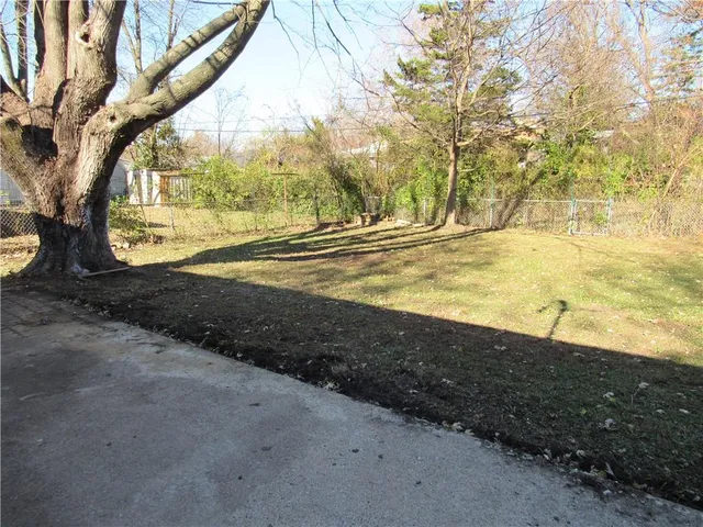 $285,000 | 2404 Albert Lee Avenue, Sedalia, MO 65301