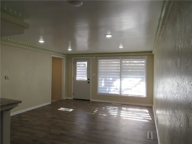 $285,000 | 2404 Albert Lee Avenue, Sedalia, MO 65301