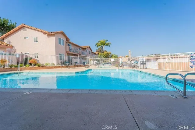 $429,000 | 31916 Del Cielo Este, Unit 6, Bonsall, CA 92003