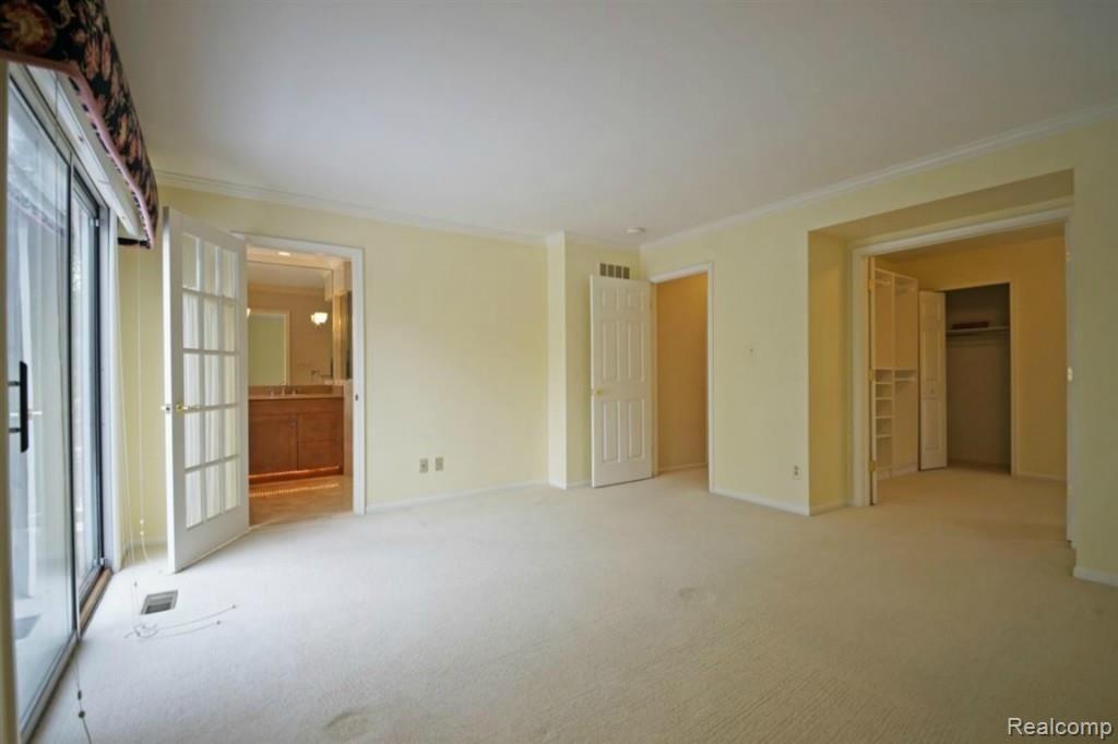 2095 Mason Road Howell, MI 48843 - Photo 11 of 23 Huge master bedroom suite with private balcony