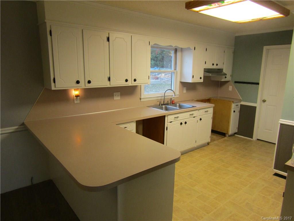 326 Countryside Road Kings Mountain, NC 28086 - Photo 3 of 15 Gallery Image 3