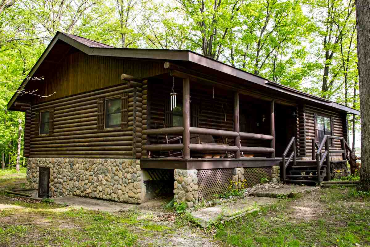 4429 Butler Road Fort Wayne, IN 46808 - Photo 1 of 36