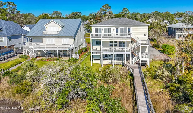 $1,160,000 | 726 Waterway Drive, Sunset Beach, NC 28468