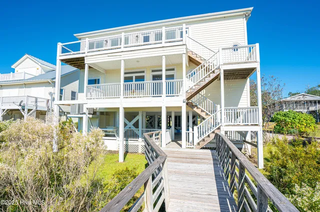 $1,160,000 | 726 Waterway Drive, Sunset Beach, NC 28468