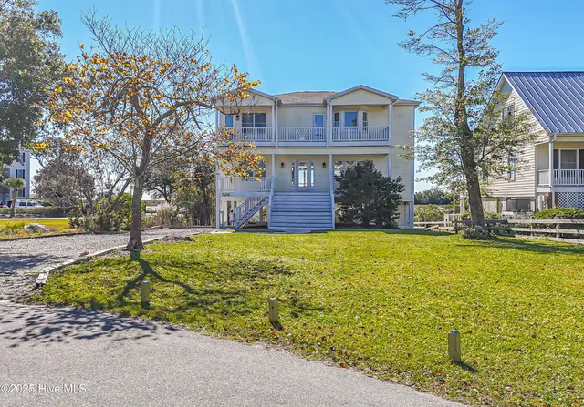 $1,160,000 | 726 Waterway Drive, Sunset Beach, NC 28468