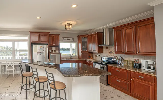 $1,160,000 | 726 Waterway Drive, Sunset Beach, NC 28468