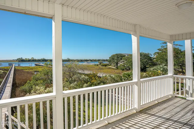 $1,160,000 | 726 Waterway Drive, Sunset Beach, NC 28468