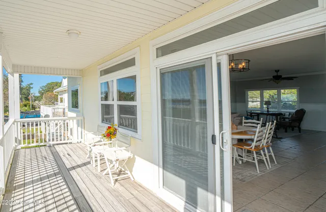 $1,160,000 | 726 Waterway Drive, Sunset Beach, NC 28468