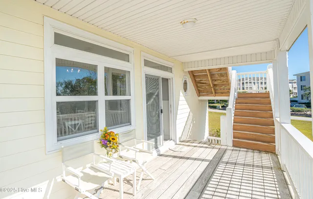 $1,160,000 | 726 Waterway Drive, Sunset Beach, NC 28468