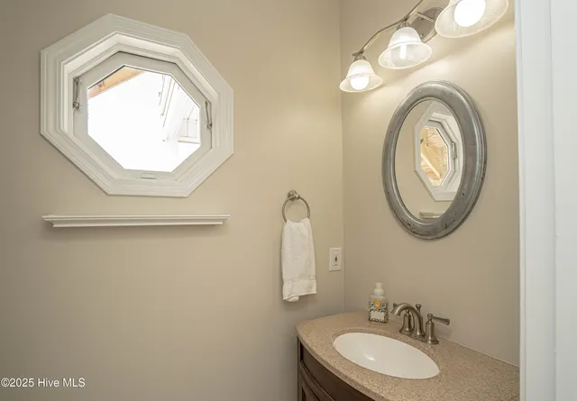 $1,160,000 | 726 Waterway Drive, Sunset Beach, NC 28468