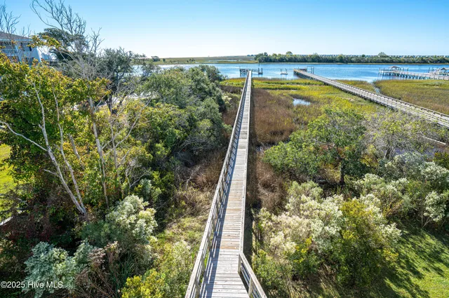 $1,160,000 | 726 Waterway Drive, Sunset Beach, NC 28468