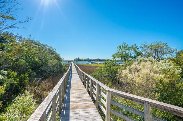$1,160,000 | 726 Waterway Drive, Sunset Beach, NC 28468