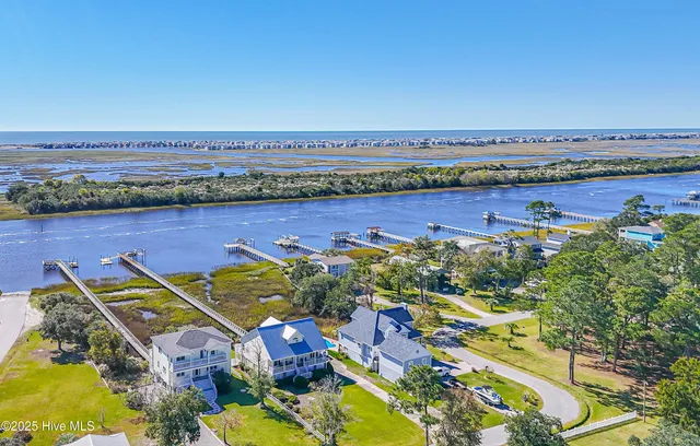 $1,160,000 | 726 Waterway Drive, Sunset Beach, NC 28468