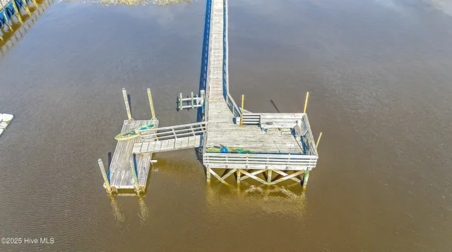 $1,160,000 | 726 Waterway Drive, Sunset Beach, NC 28468