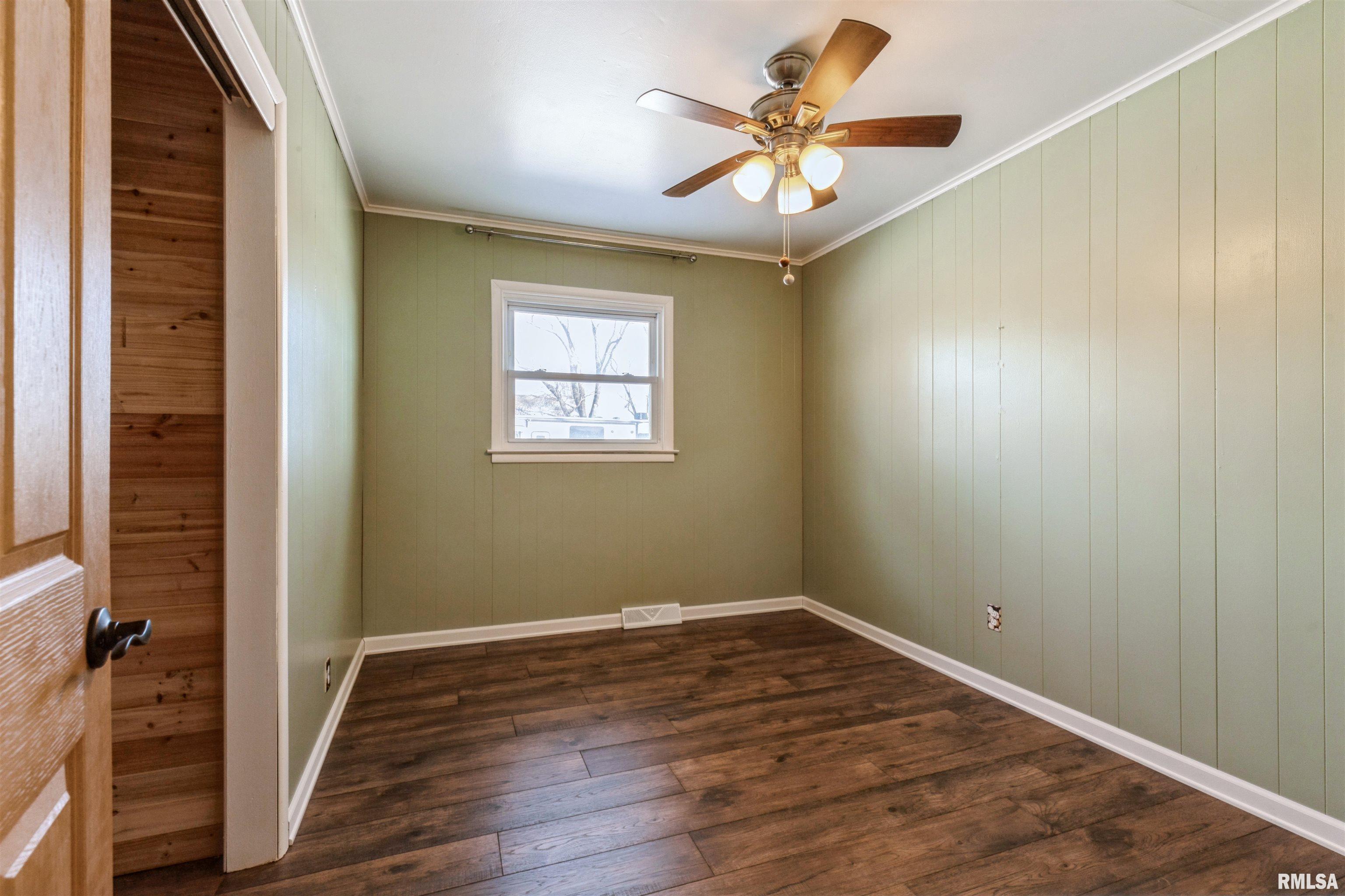 5876 Fulton Road Fulton, IL 61252 - Photo 10 of 21