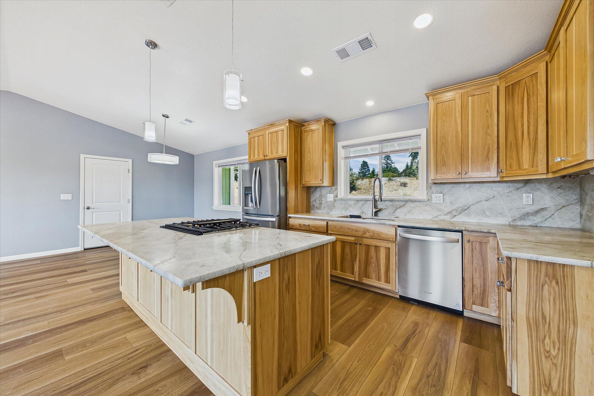 6705 Rohnerville Road Hydesville, CA 95547 - Photo 14 of 54