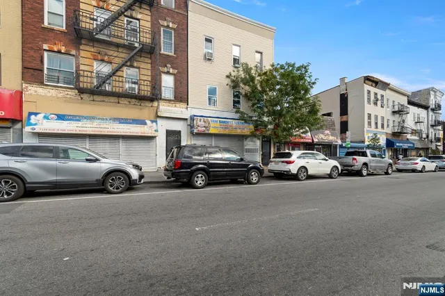 $875,000 | 67 Broadway, Newark, NJ 07104