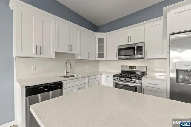 $875,000 | 67 Broadway, Newark, NJ 07104