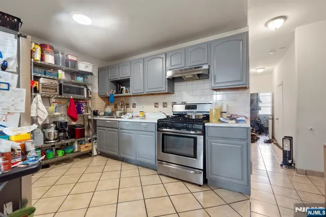 $875,000 | 67 Broadway, Newark, NJ 07104