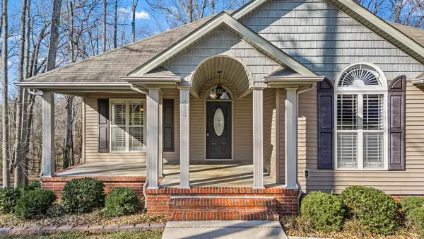 a view of a white house