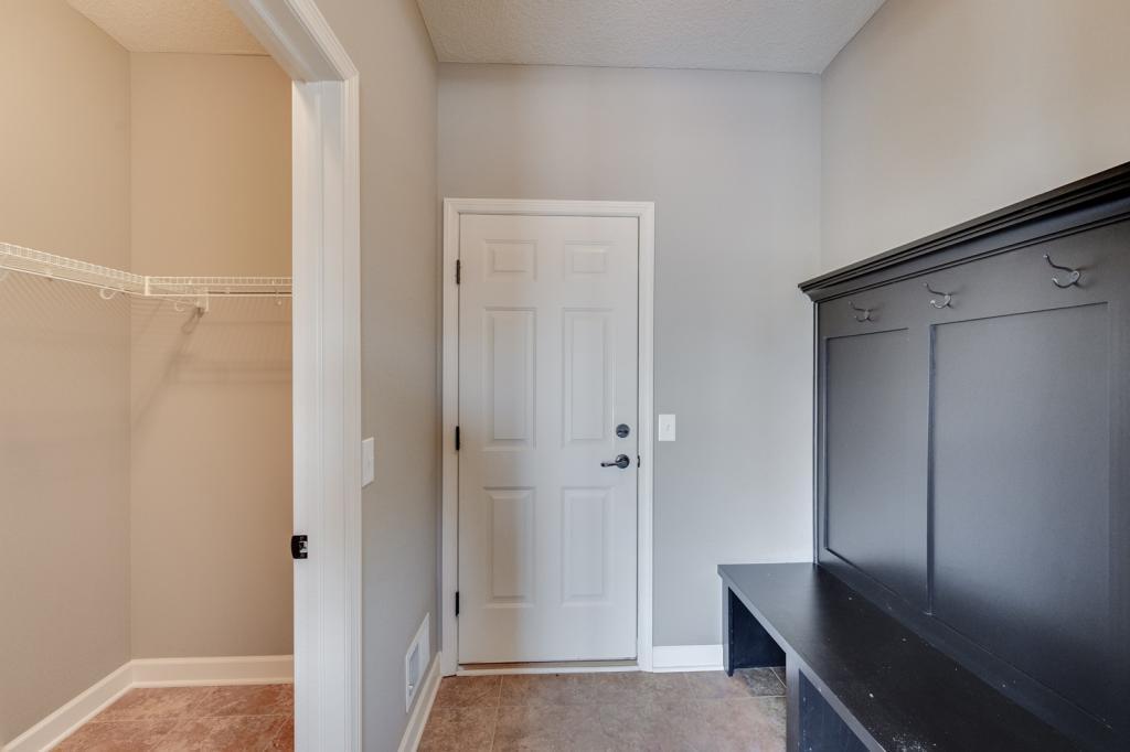 3407 Ridgestone Way Woodbury, MN 55129 - Photo 11 of 25