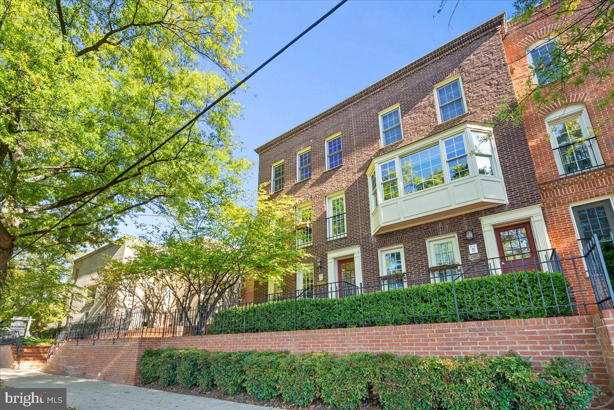 4625 MacArthur Boulevard Northwest, Unit A Washington, DC 20007 - Photo 2 of 14 a front view of a building