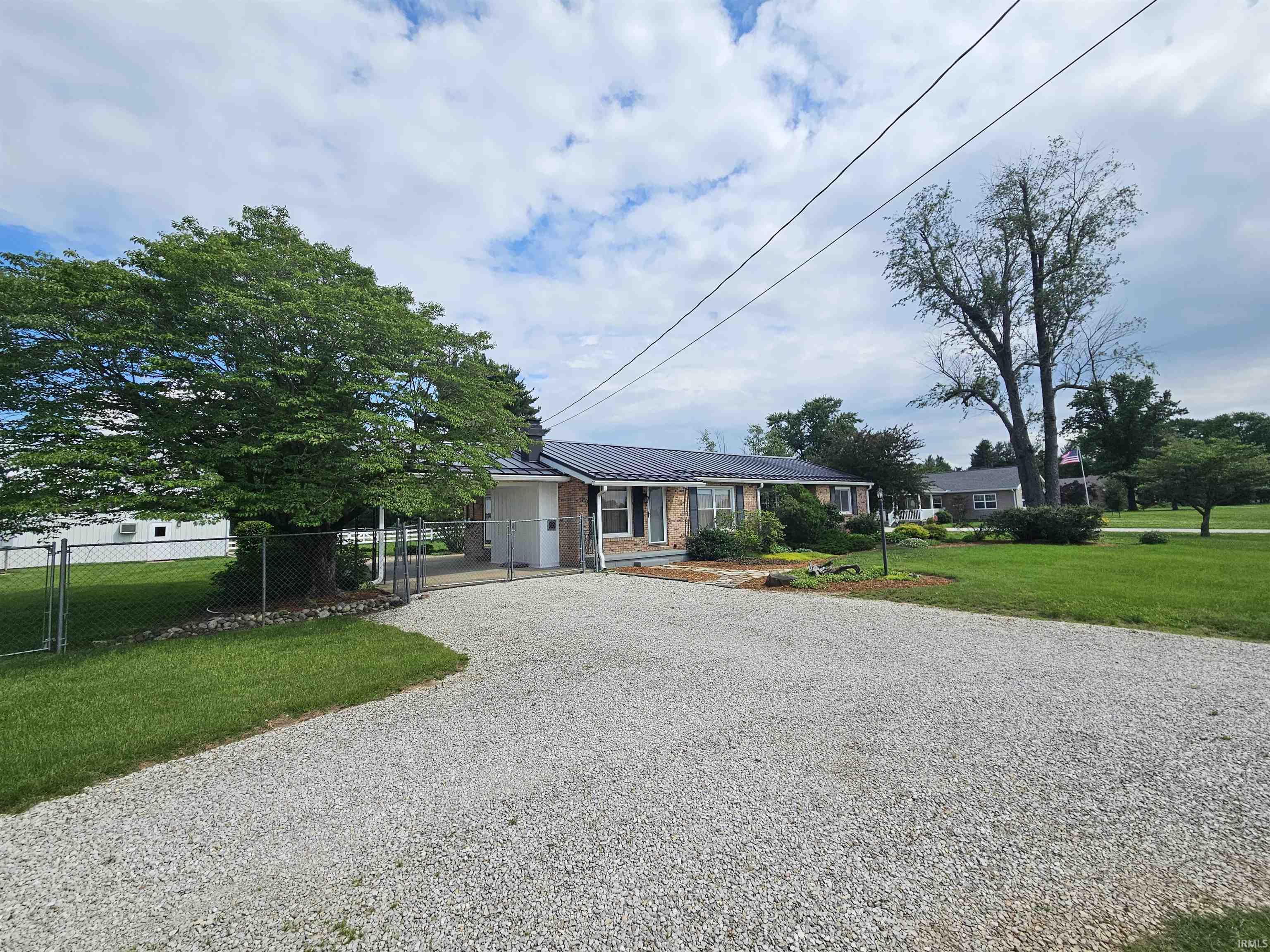 1346 South 6th Street Road Vincennes, IN 47591 - Photo 5 of 36