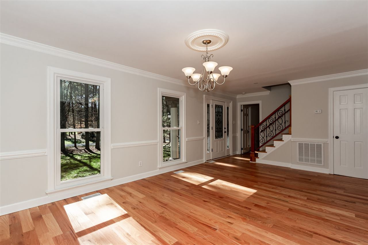 504 Brookfield Road Raleigh, NC 27615 - Photo 5 of 30 Dining Area