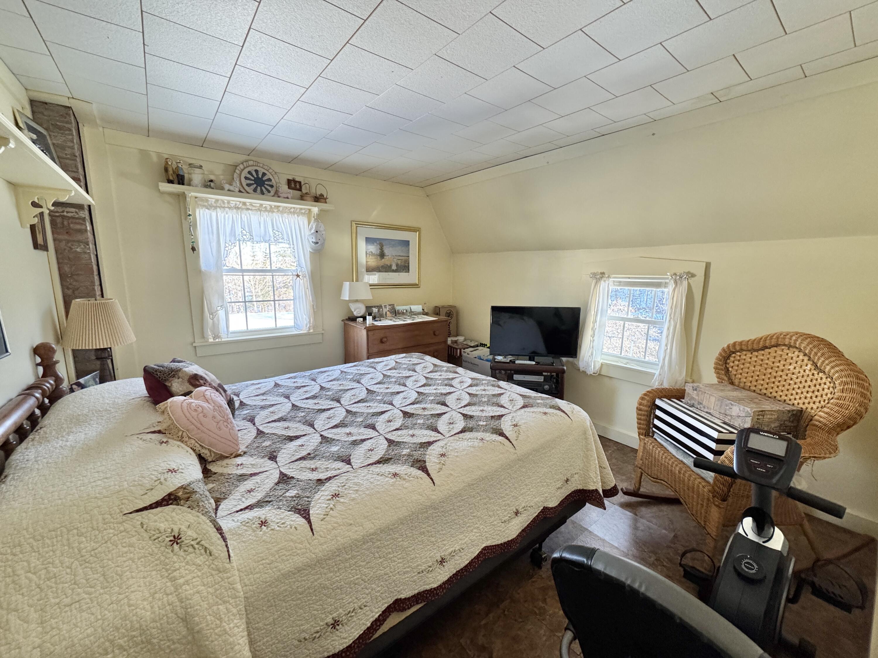 32 Fish Point Road Orland, ME 04472 - Photo 18 of 28 20260124_142344717_iOS