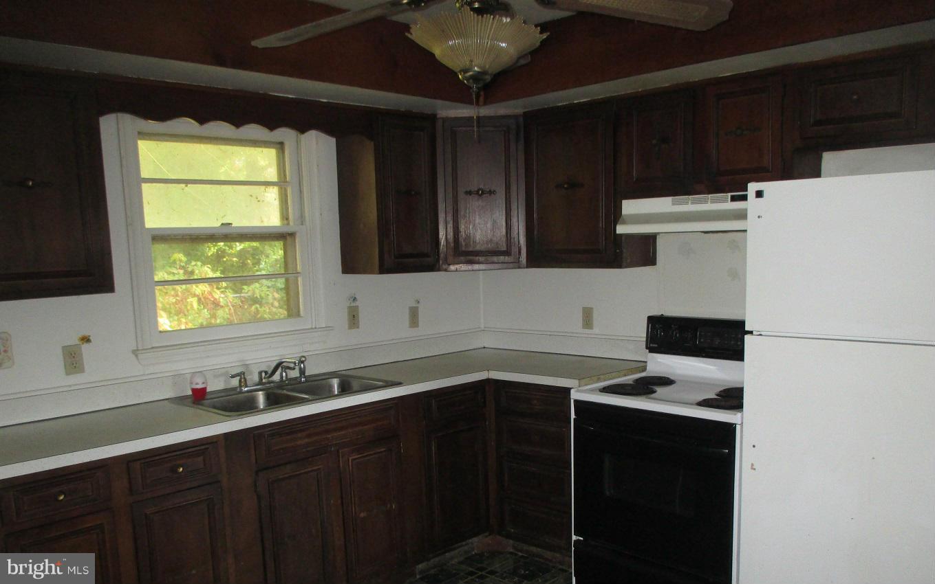 105 Reservoir Road Perryville, MD 21903 - Photo 2 of 10 Kitchen