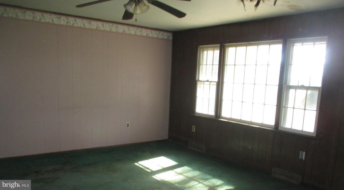 105 Reservoir Road Perryville, MD 21903 - Photo 3 of 10 Living Room