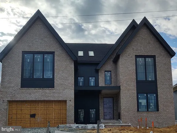 $2,675,000 | 1104 North Tuckahoe Street, Falls Church, VA 22046