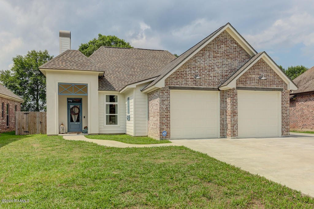 219 Talon Road Youngsville, LA 70592 - Photo 2 of 29 Gallery Image 2