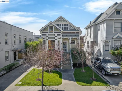 $1,855,000 | 2214 Clinton Avenue, Alameda, CA 94501