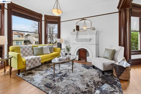 $1,855,000 | 2214 Clinton Avenue, Alameda, CA 94501