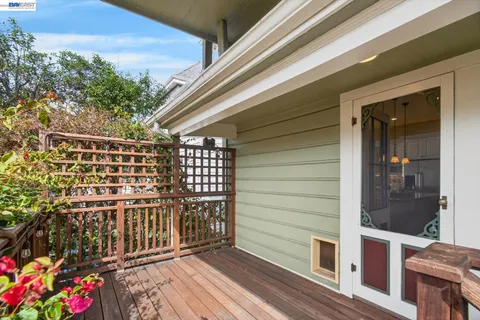$1,855,000 | 2214 Clinton Avenue, Alameda, CA 94501