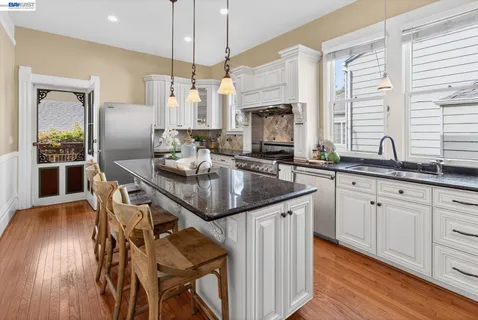 $1,855,000 | 2214 Clinton Avenue, Alameda, CA 94501