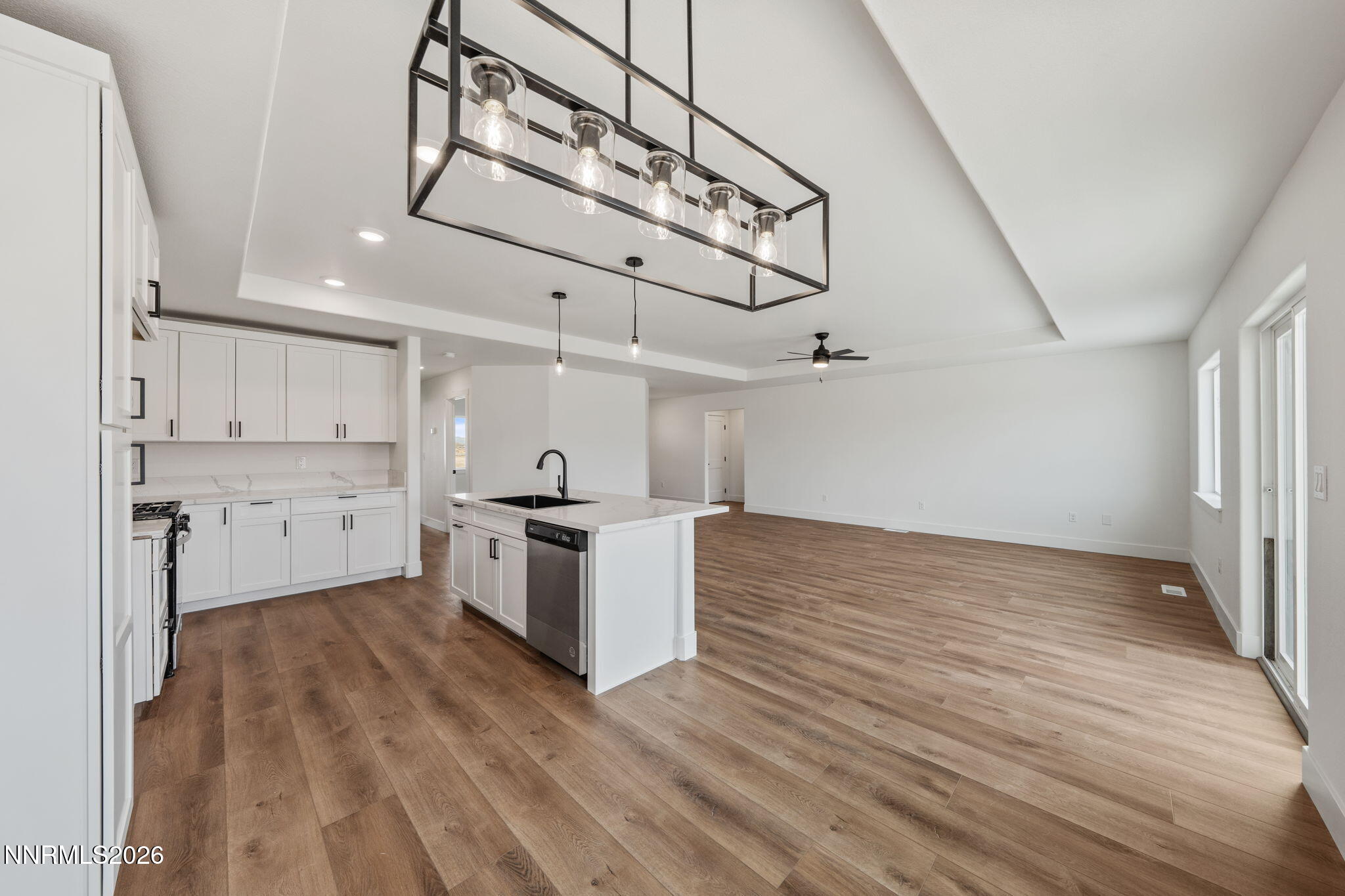 427 Yellow Brick Road Battle Mountain, NV 89820 - Photo 13 of 21 Kitchen