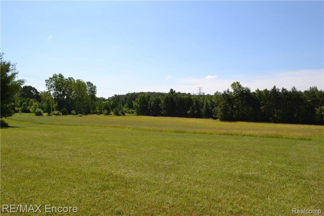 11234 East Carpenter Road Davison, MI 48423 - Photo 20 of 23 DSC_1000.JPG