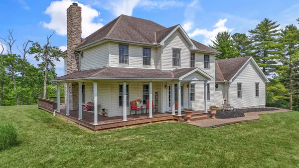 $575,000 | 4000 Dillon Hills Drive, Nashport, OH 43830