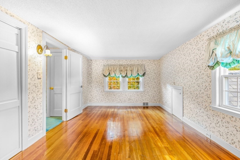 51 Elmcrest Road Wakefield, MA 01880 - Photo 27 of 41 Gallery Image 27