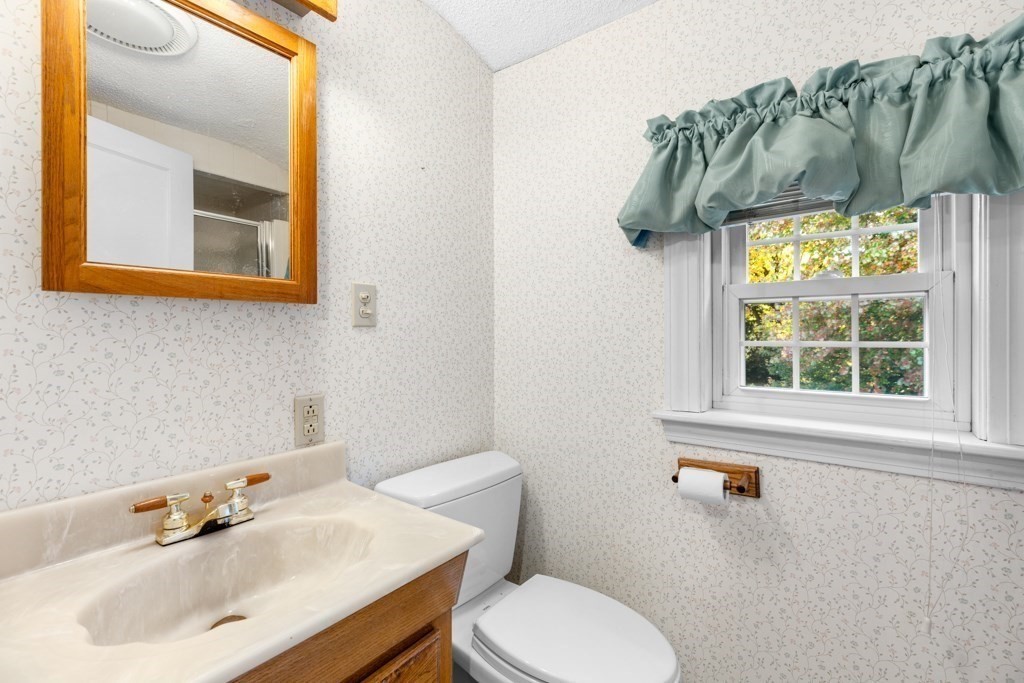 51 Elmcrest Road Wakefield, MA 01880 - Photo 29 of 41 Gallery Image 29