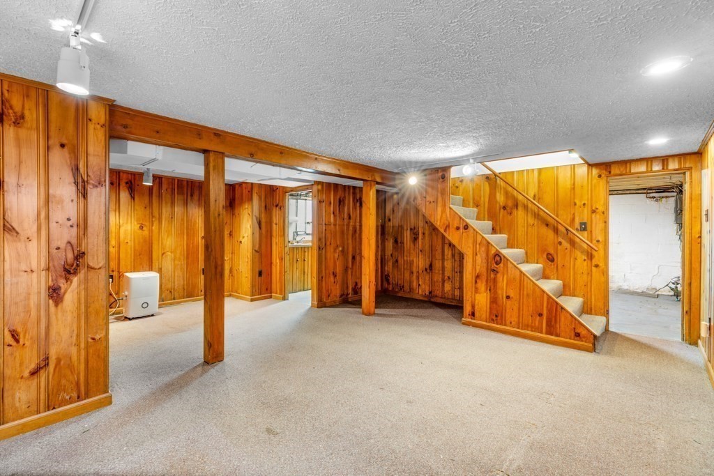 51 Elmcrest Road Wakefield, MA 01880 - Photo 36 of 41 Gallery Image 36