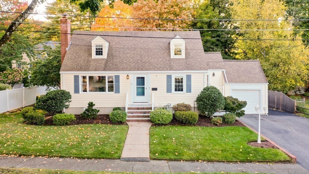 51 Elmcrest Road Wakefield, MA 01880 - Photo 6 of 41 Gallery Image 6